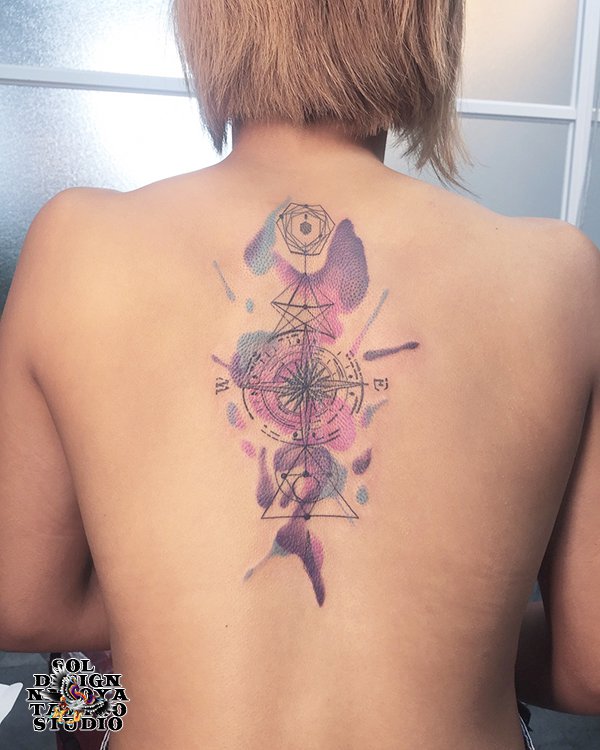 名古屋　タトゥー-女性